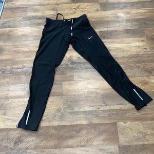 Black Nike Drifit running leggings. Size small